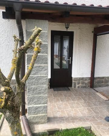 Apartman Skvela Nalada Vsemyslice Exterior foto